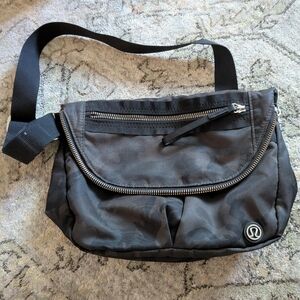 Lululemon Festival Black Camouflage Bag
